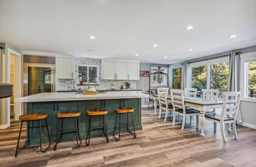 Comstock Acres House | Granlibakken Getaway by Tahoe Getaways - Tahoe City 3 BR + Hot Tub + Dog OK