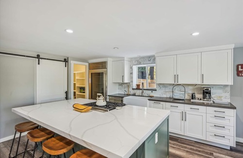 Comstock Acres House | Granlibakken Getaway by Tahoe Getaways - Tahoe City 3 BR + Hot Tub + Dog OK