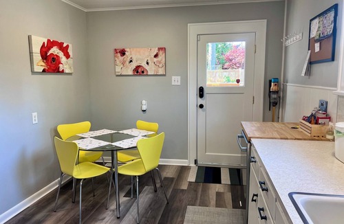 Licton Springs House | Green Lake · 3BR + Office · Sleeps 6 · Near Light Rail Station, Freeway & Bus
