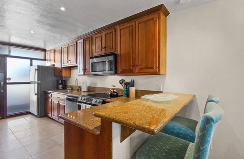 Mission Beach Condo | Ground-Floor Beachfront Home w/Deck, Gas Grill, Electric Fireplace, Washer/Dryer