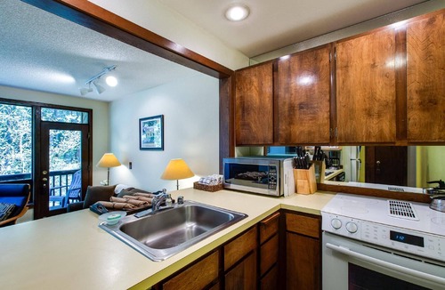 Glacier Apartment | Ground Floor Condo with Great Amenities