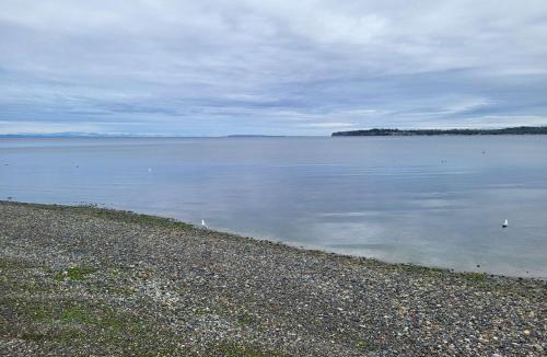 Birch Bay House | Ground Floor front 2 bed condo at Jacobs Landing