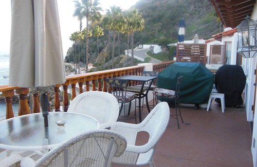 Avalon Villa | HAMCOVE BestBldg Best View/OCEANFRONT/GOLFCART/SMART TV A/C,25 yards to ocean!