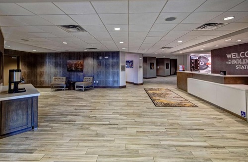 North San Jose Hotel | Hampton Inn & Suites San Jose Airport
