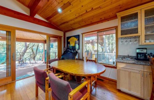 Burnt Ranch House | Hawkins Bar River Home