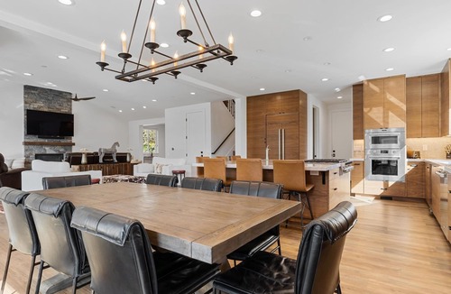 Healdsburg House | Healdsburg Luxe Reserve for 8, pool, spa, firepit