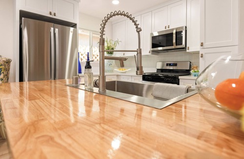 North Hollywood Hotel | Heritage Design Luxury Bungalow with Modern Amenities