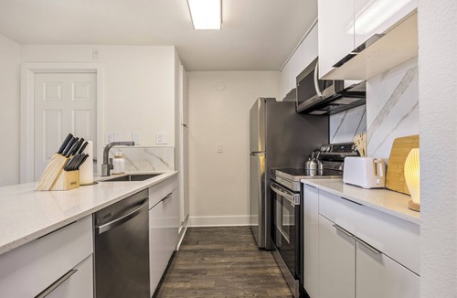 Cortez Hill Apartment | High-Rise Stay Pickleball Parking Gaslamp Balboa Park&Petco