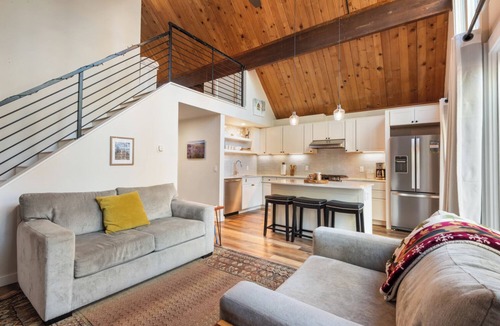 Tahoma Ski Chalet | Hiker's Haven Seasonal Lease
