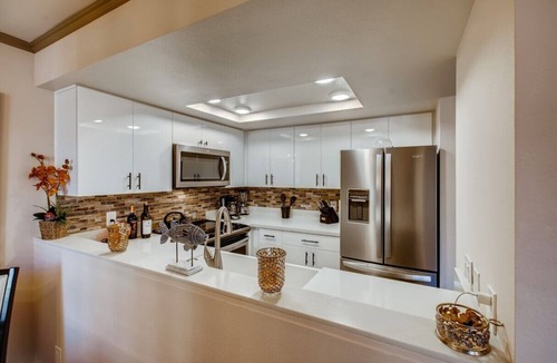Hillcrest Condo | HILLCREST 5 star CONDO