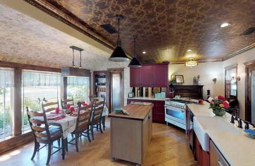 Salyer House | Historic Fountain Ranch Home-19th century beautifully restored 3 bedroom Home