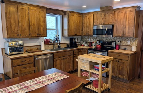 Roslyn House | Historic Roslyn Home - Blocks to Town, Pet Friendly, Fenced Yard, Sleeps 6