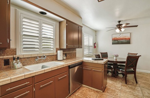 Lodi House | Hop Skip & a Jump | Close to It All! Dog Friendly, 9-Minute Walk to Lodi Lake!