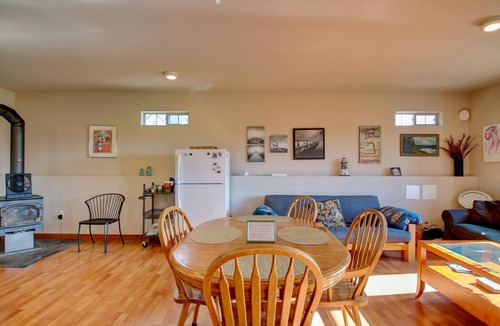 La Conner House | Hope Island Suite: Water-Mountain-Island view. Couples, Girls Getaway!