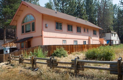 South Lake Tahoe House | House at Center of Lake Tahoe, Available for the winter Holidays and Ski Lease