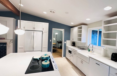 Lake Hills House | House with fully fenced yard and garage minute to downtown