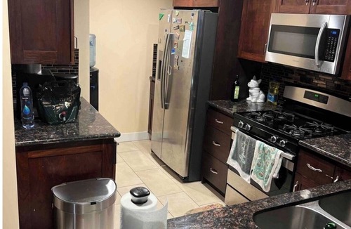 Rancho Dominguez Condo | Huge Spacious Room Perfect for Work or Travel near Sofi, LAX, Long Beach