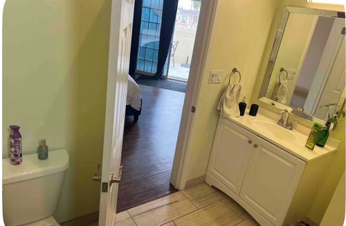 Rancho Dominguez Condo | Huge Spacious Room Perfect for Work or Travel near Sofi, LAX, Long Beach