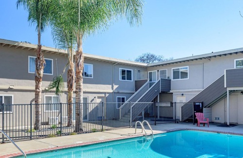 Sunnyvale Apartment | Ideal 2BR Near Dtwn Sunnyvale + Parking + Pets OK