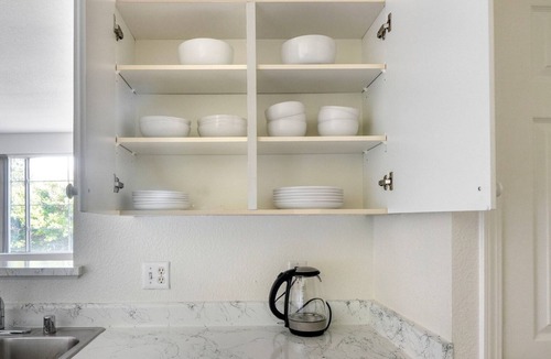 South San Jose Apartment | Ideal San Jose 1BR w/Pool, Gym & W/D, near Highways, by Blueground