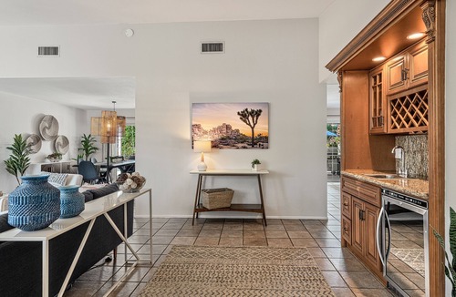 Palm Desert House | Idyllic setting just a 5-minute walk to El Paseo!