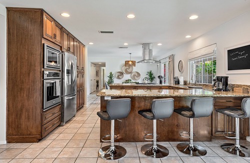 Palm Desert House | Idyllic setting just a 5-minute walk to El Paseo!