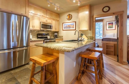 Mammoth Lakes Condo | Juniper Springs Lodge #426 - Luxury Ski in Ski out! 2 Bedroom; (End Unit)