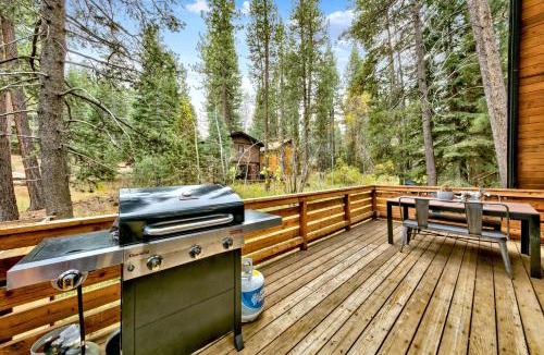 Pioneer Trail House | Külhaus Cabin - Romantic A-frame Adventure BBQ