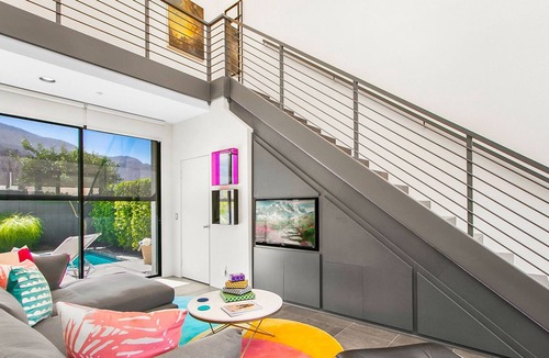 Baristo House | K0646- Posh 2/2.5 Townhome with Private Pool. 5 Minutes to Downtown PS!