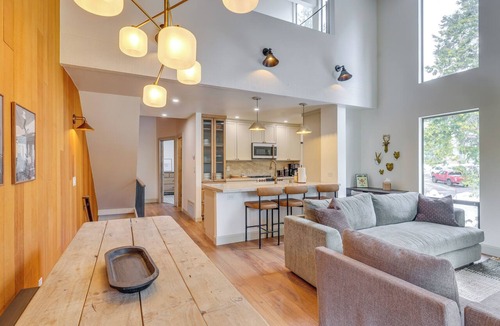Kings Beach House | Kings Beach Retreat Near Lake Tahoe w/Pool Access