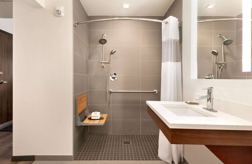 San Luis Obispo Hotel | La Quinta Inn & Suites by Wyndham San Luis Obispo Downtown