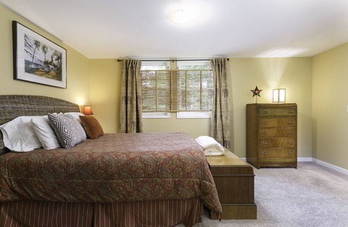 Bellingham House | Lake, Golf, Biking close to WWU & downtown