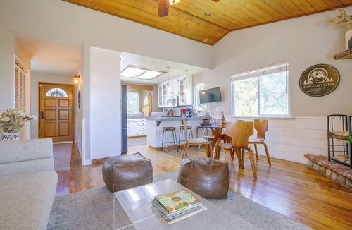 Crestline Cottage | Lake, Trails & Slopes! Family Cottage in Crestline