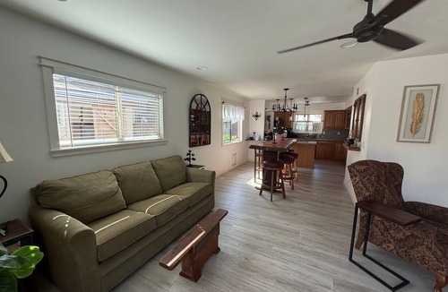 Harbor House | Lakewood CA 3BR Home w/Pool & Jacuzzi – 30+ Day Rentals