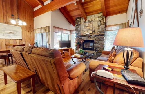 Mammoth Lakes Condo | Large Condo, Rustic Décor & Private Balcony. Right Across from The Village