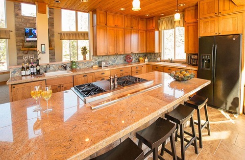 Government Camp House | Large House with Mountain View,3 Master Suites, Ski-In Ski-Out Timberline/Summit