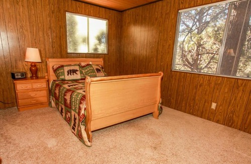 Whispering Forest House | Lazy Bear Lodge