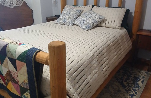 Deer Park Bed & Breakfast | Lazy J/C Ranch, 2-bedroom suite on 10 beautiful acres just outside of Deer Park