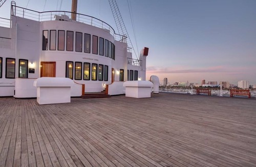 Harbor Hotel | Legendary Luxury Afloat! Near Promenade, Long Beach and Shoreline Aquatic Park