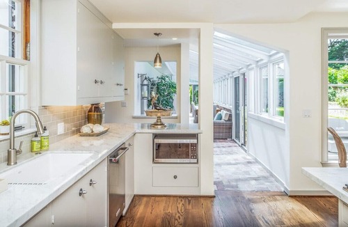 Pebble Beach House | Located on the legendary 18th hole of the famed Pebble Beach Golf Course.