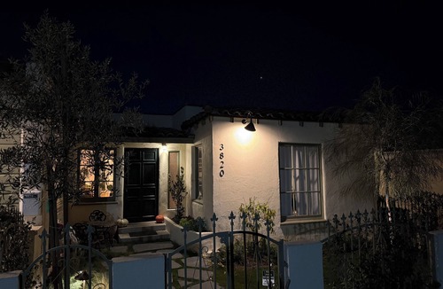 Los Feliz House | Los Feliz Hills - Elegantly Remodeled Spanish Duplex, Pro Kitchen, Top Floor