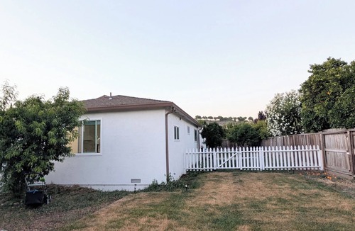 Berry Park House | Lovely Brand New Studio in San Jose with Backyard and Kitchen