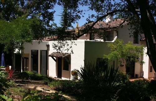 Stanford House | Lovely Furnished Stanford Campus Home for 2 - 4.5 Months Sept 1 2026 - Jan 15 27