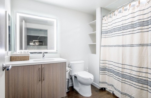 Milpitas Apartment | Lovely Milpitas 1BR w/ Gym, Pool, W/D, walk to mall & BART, by Blueground