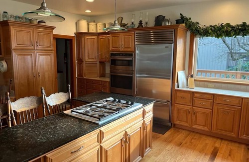 Lummi Island House | Lummi Island Waterfront Retreat with stunning views ! Perfect getaway.