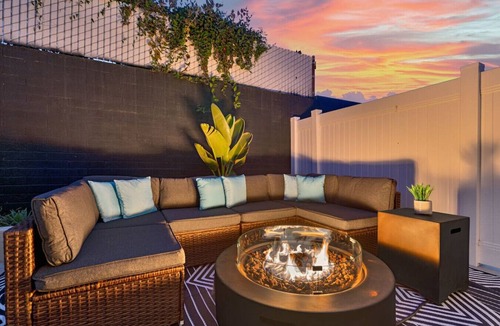 Mid-City Apartment | Lux 3BR w/King Beds & Fire Pit