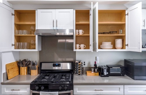 Midway City House | Luxe 6BR Family Disney Villa Sleeps 22 King Beds GameRoom Pool Table +EV