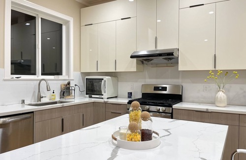 Visitacion Valley House | Luxurious New Built 3BR/3BA Home-Easy Acess to SFO Freeways North and South Bay