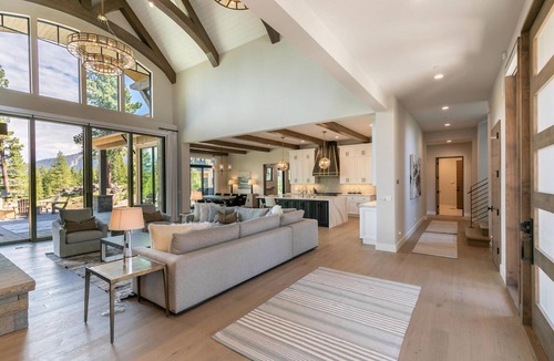 Ponderosa Palisades House | Luxury Carson Range Chateau | Private Hot Tub, Golf & Club Amenities