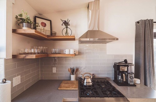 North Central Apartment | Luxury Cottage & Corporate Apartment Near Old Town, Rose Bowl, JPL, and More